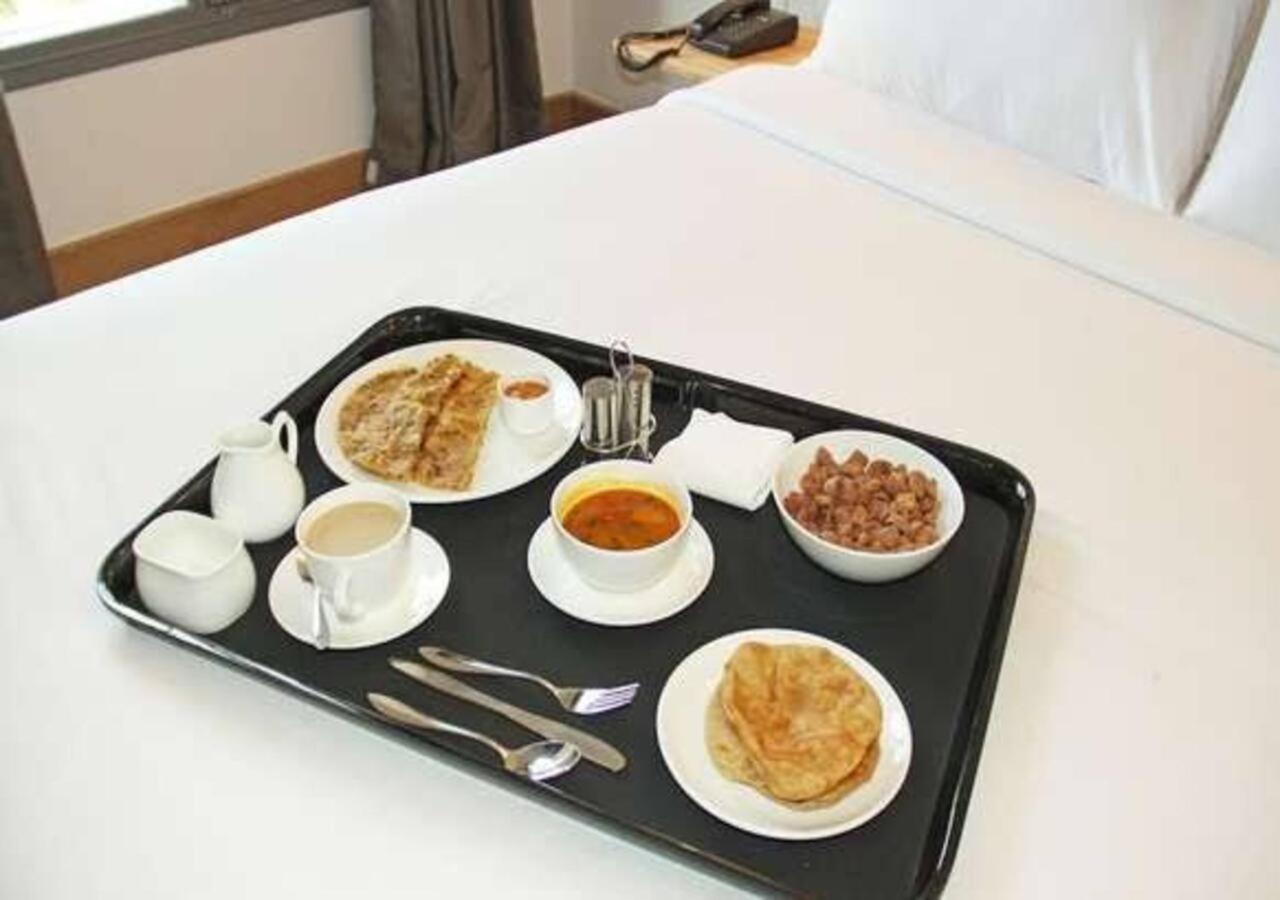 Hotel Swagatam Inn Rajkot Ngoại thất bức ảnh
